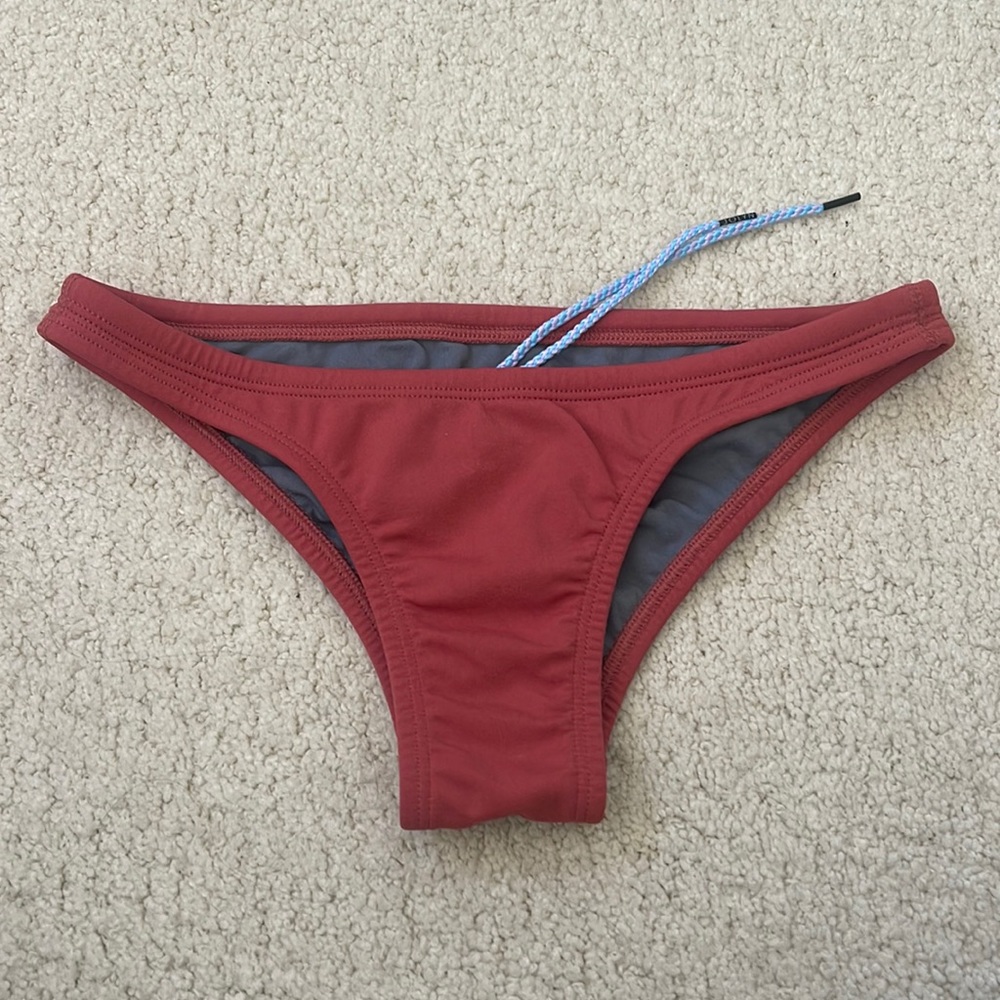 JOLYN Europe Bottoms